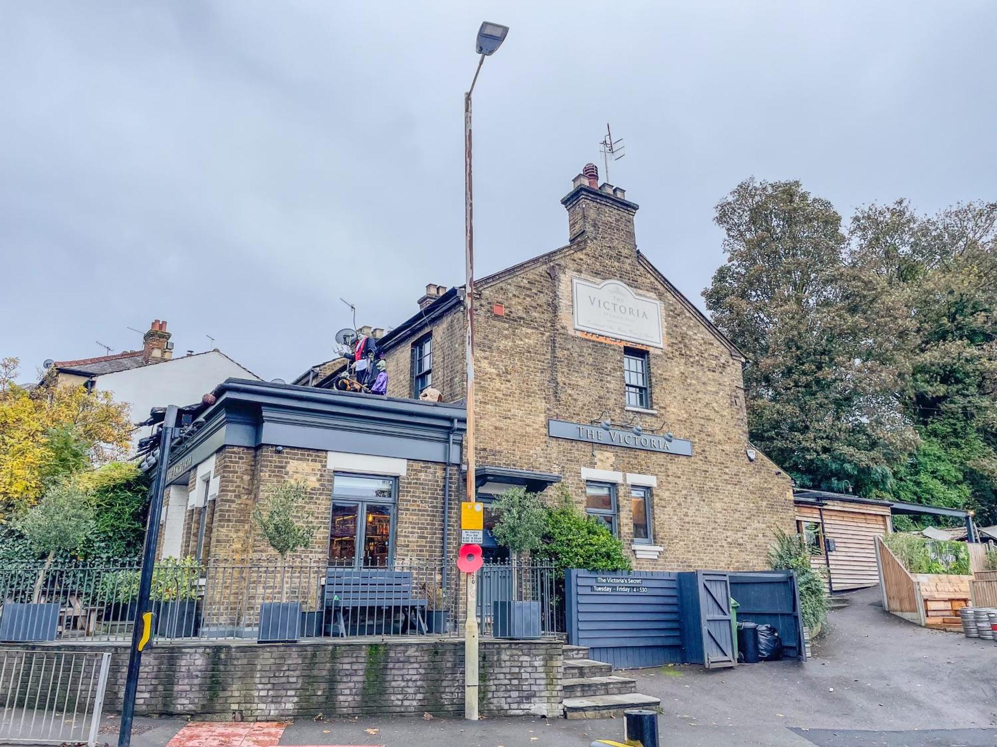 Ideal Family & Business Stay! 2 Min To Station, 10 Min To Harry Potter, 30 Min To London Euston & Free Parking! Watford  Zewnętrze zdjęcie